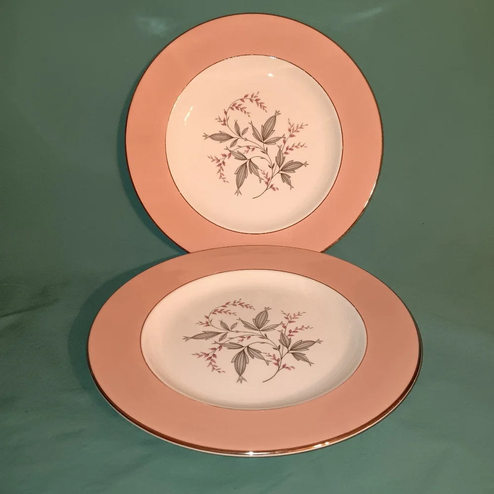 Vintage 1950s Homer Laughlin Cavalier Eggshell Barclay Dinner Plates (Se…